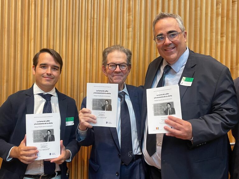 La Curva de Laffer y la economía de la oferta