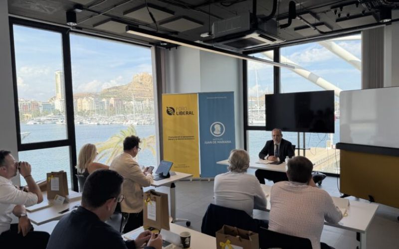 Óscar Rodríguez Carreiro inaugura las sesiones del Programa de Libertad Económica y Función Empresarial de Foro Liberal