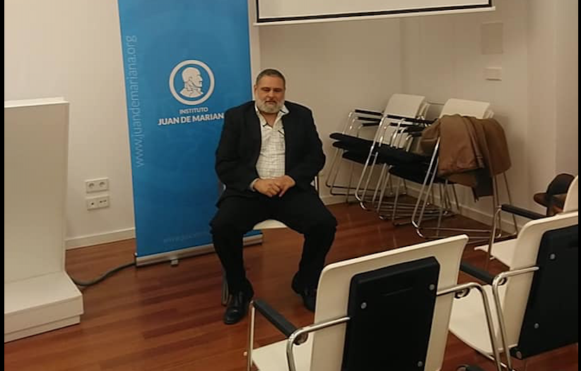 conferencia-yvan-ecarri-1