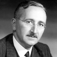 Hayek 512